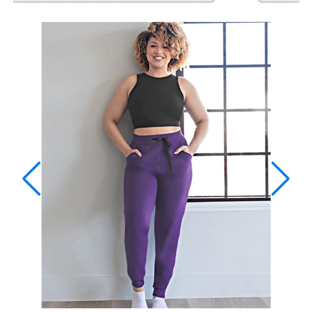 Women's black Pop fit  Jogger Pants